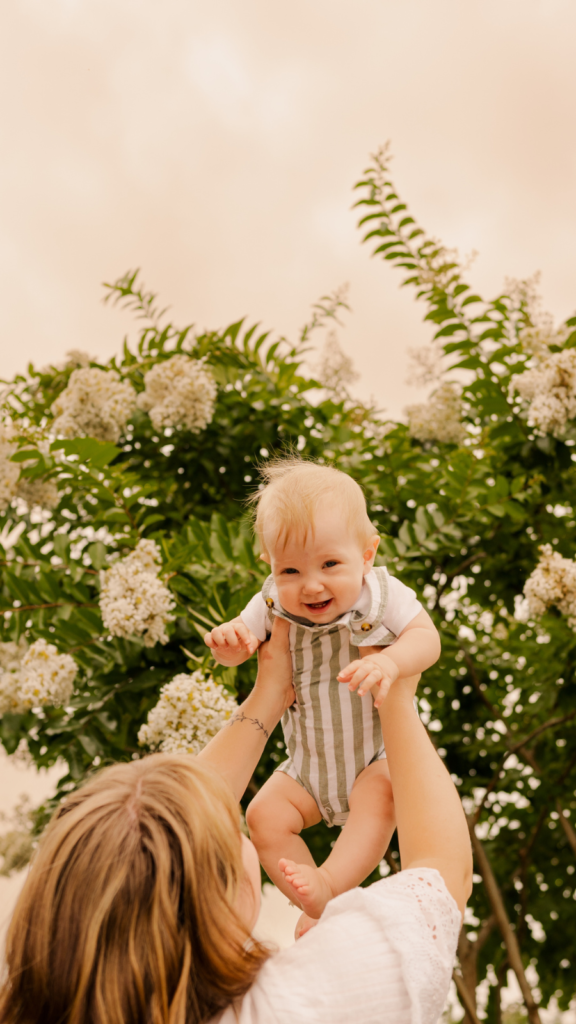 Outdoor mommy and me photo ideas with flowers in Chambersburg, PA